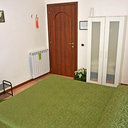 Bed & Breakfast A Castel Capuano Neapel Exteriör bild