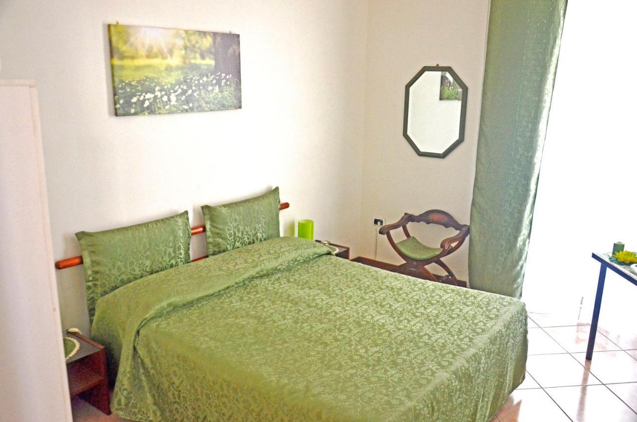 Bed & Breakfast A Castel Capuano Neapel Exteriör bild